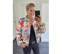 BOMBER JASJE bird